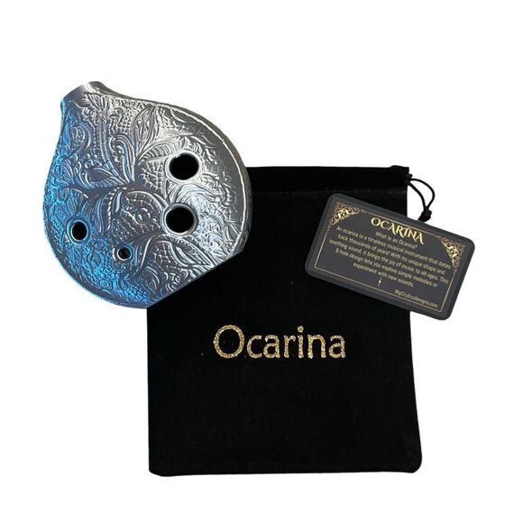 Unique Metallic Silver Filigree Ocarina Set – The Perfect Gift for Music Lovers! - Picture 1 of 5